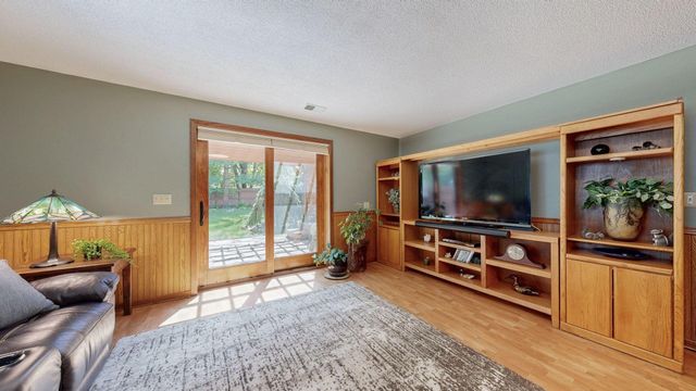 645 Farr Court, Eau Claire, WI 54701