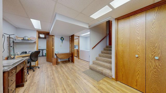 645 Farr Court, Eau Claire, WI 54701