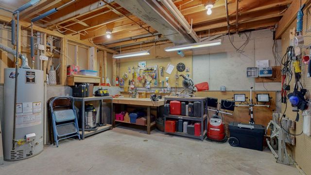 645 Farr Court, Eau Claire, WI 54701