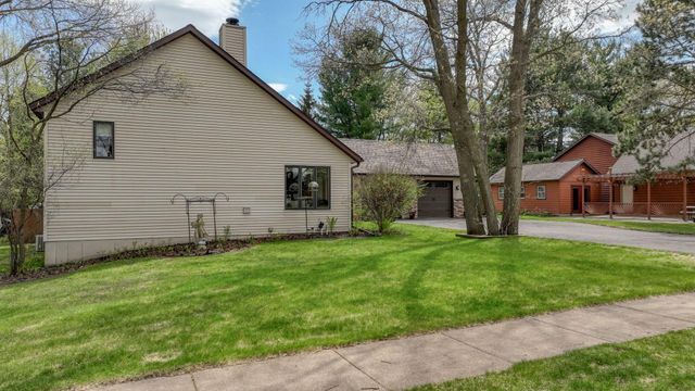 645 Farr Court, Eau Claire, WI 54701