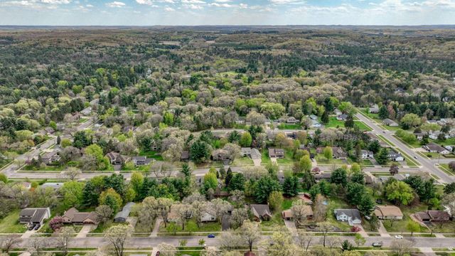645 Farr Court, Eau Claire, WI 54701