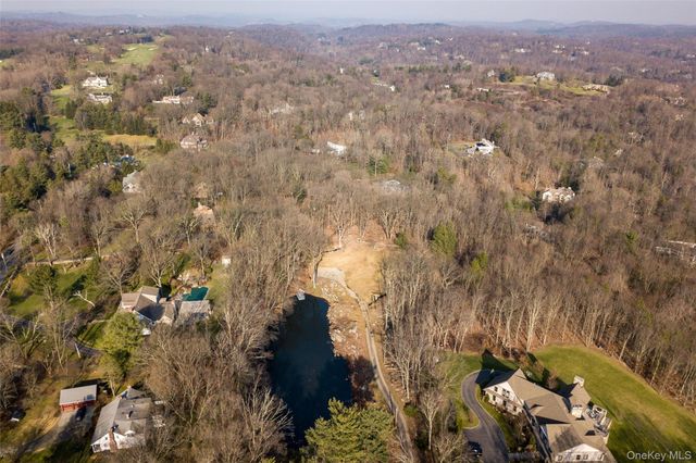 4 Ledgewood Place, Armonk, NY 10504