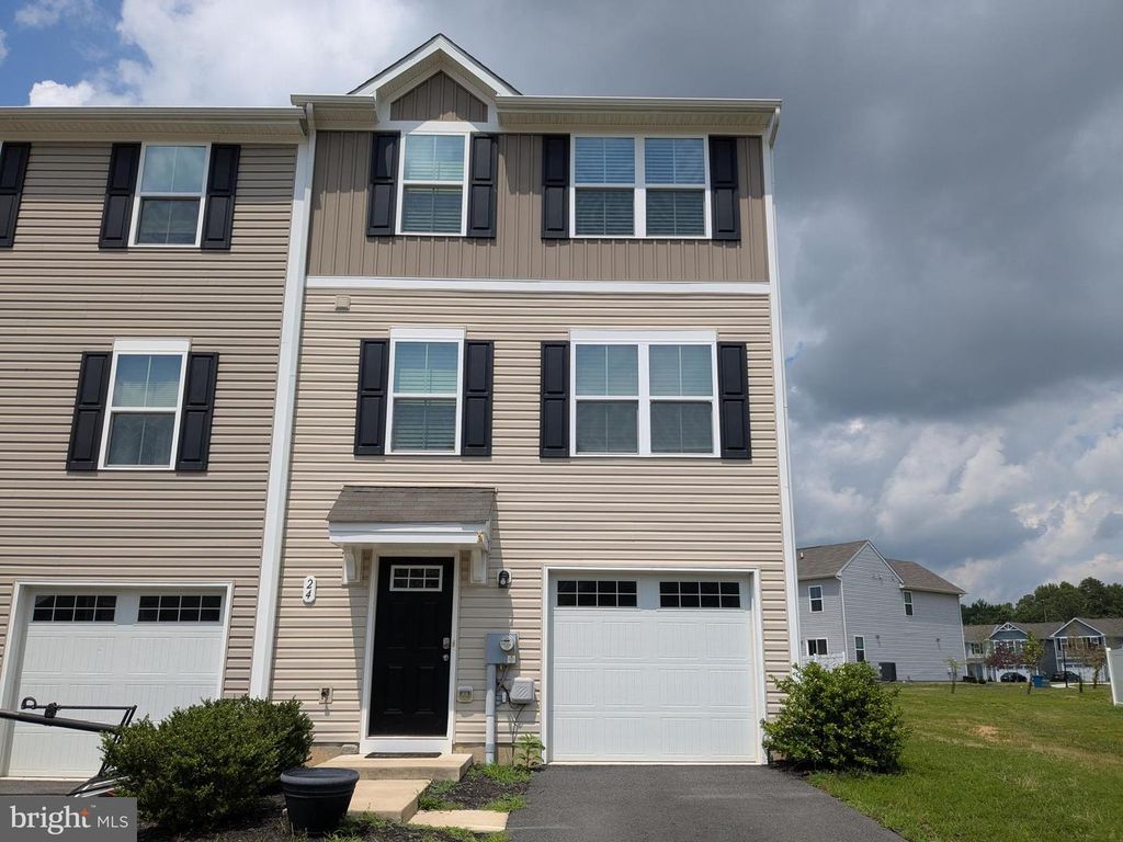 24 BLACKGUM RD, Elkton, MD 21921