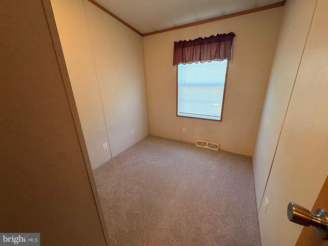 13 WOOD DR, Nottingham, PA 19362