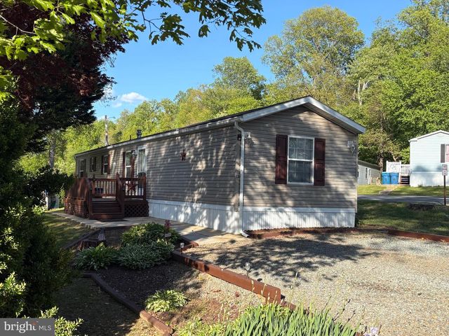 13 WOOD DR, Nottingham, PA 19362