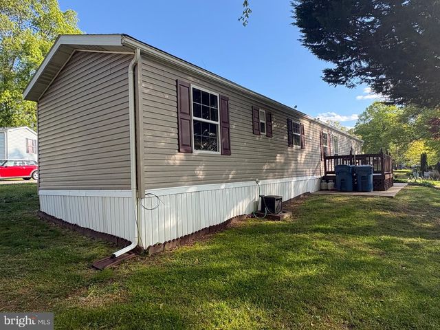 13 WOOD DR, Nottingham, PA 19362