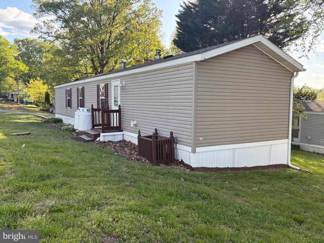 13 WOOD DR, Nottingham, PA 19362