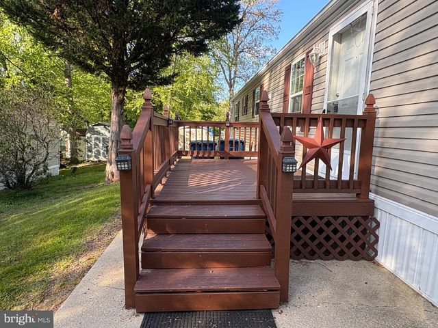 13 WOOD DR, Nottingham, PA 19362