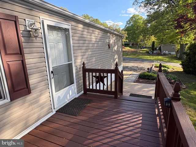 13 WOOD DR, Nottingham, PA 19362