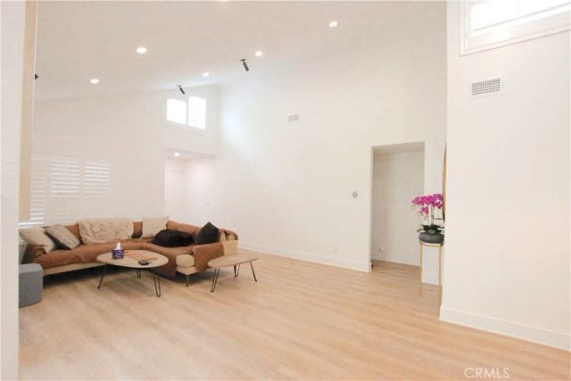 32 Morena, Irvine, CA 92612