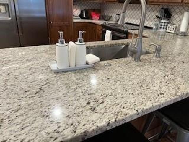 31375 Metcalf Road, Louisburg, KS 66053