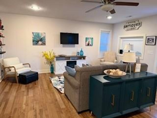 31375 Metcalf Road, Louisburg, KS 66053