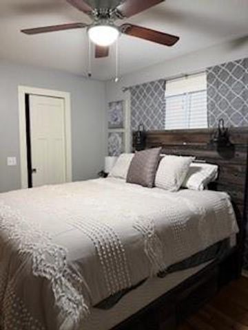 31375 Metcalf Road, Louisburg, KS 66053