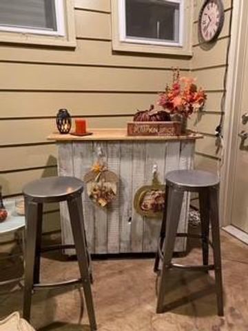 31375 Metcalf Road, Louisburg, KS 66053