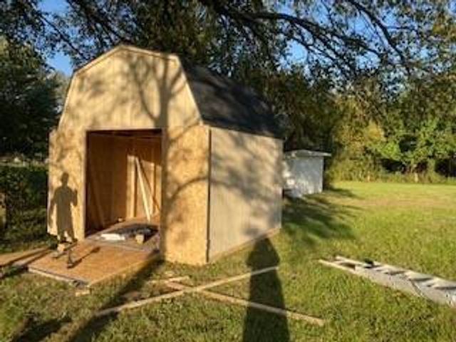 31375 Metcalf Road, Louisburg, KS 66053