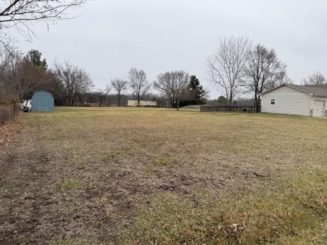 31375 Metcalf Road, Louisburg, KS 66053