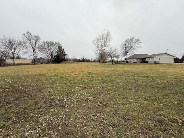 31375 Metcalf Road, Louisburg, KS 66053