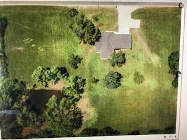 31375 Metcalf Road, Louisburg, KS 66053