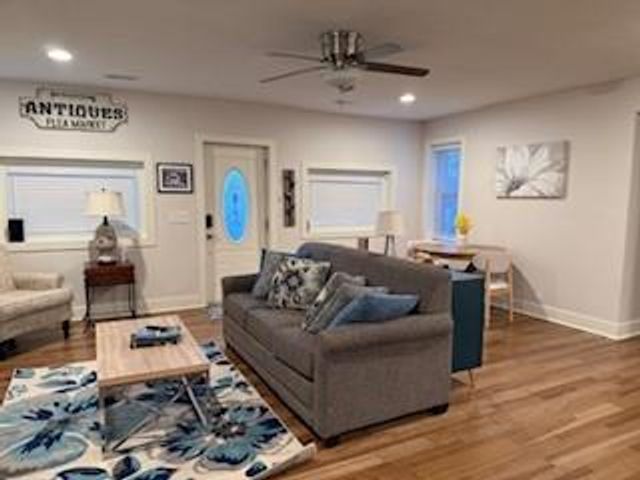 31375 Metcalf Road, Louisburg, KS 66053