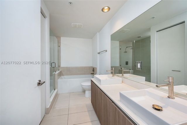 201 SW 17th Rd 602, Miami, FL 33129