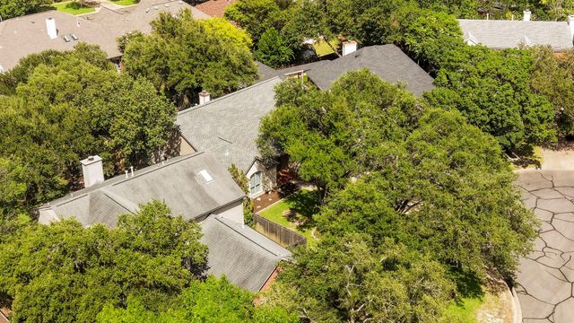 6304 Walebridge LN, Austin, TX 78739