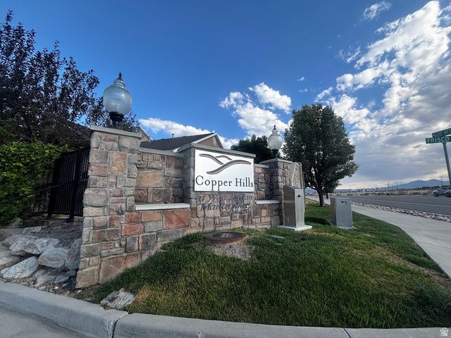 8843 S HUMBOLDT CT, West Jordan, UT 84081