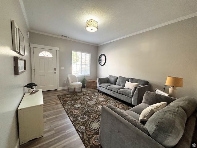 8843 S HUMBOLDT CT, West Jordan, UT 84081