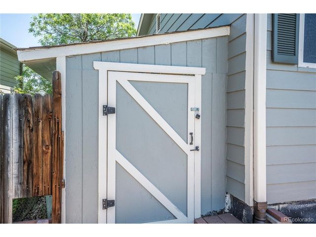 8681 W Star Cir, Littleton, CO 80128