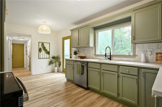 210 Myron Avenue, Belton, MO 64012