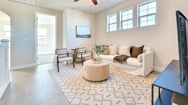 951 Talus Way South, Madera, CA 93636