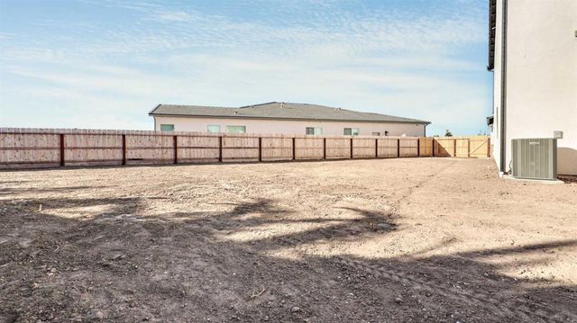 951 Talus Way South, Madera, CA 93636