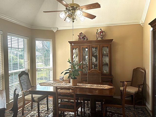 1561 Waterford Drive, Lewisville, TX 75077