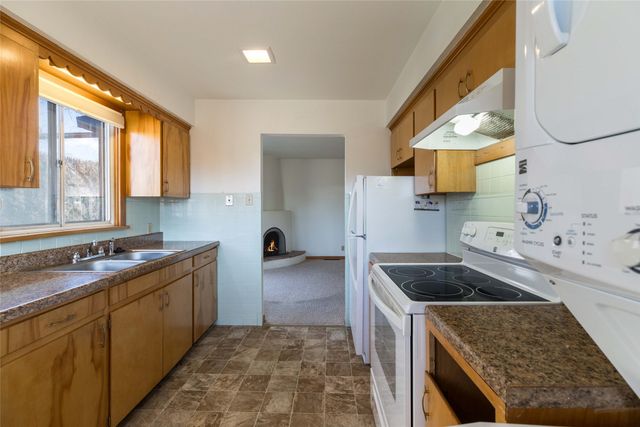 107 Camino Santiago C&D, Santa Fe, NM 87501