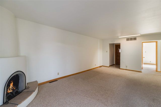 107 Camino Santiago C&D, Santa Fe, NM 87501