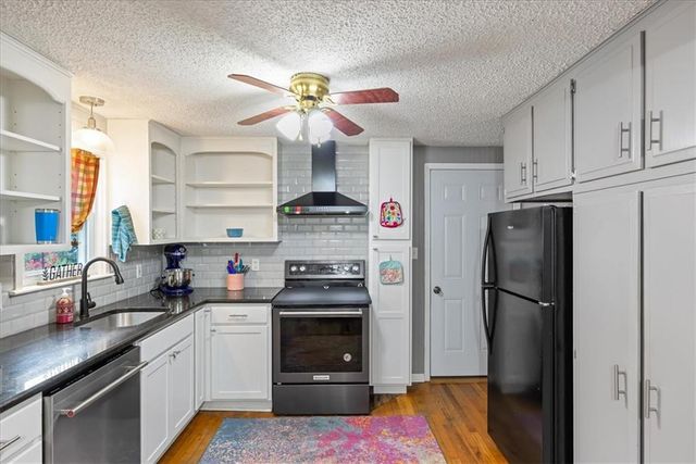 6322 Lowell Avenue, Merriam, KS 66202