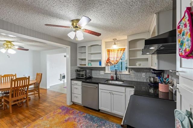 6322 Lowell Avenue, Merriam, KS 66202
