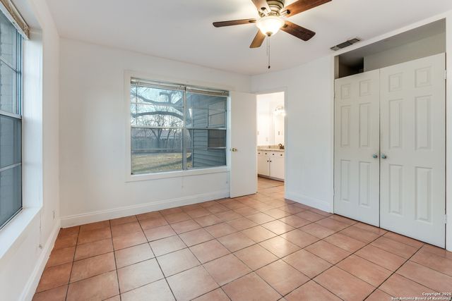 1005 E Blanco, Boerne, TX 78006