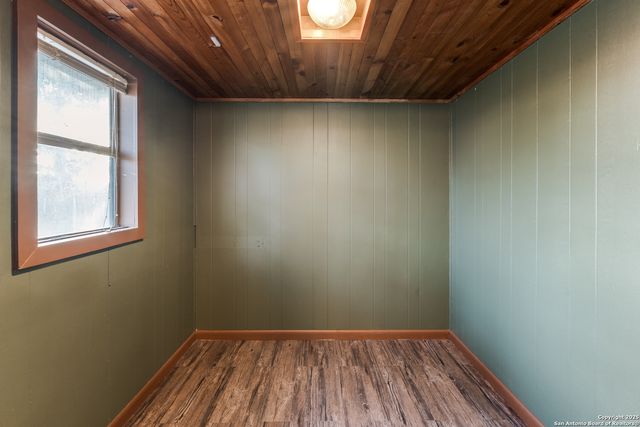 1005 E Blanco, Boerne, TX 78006