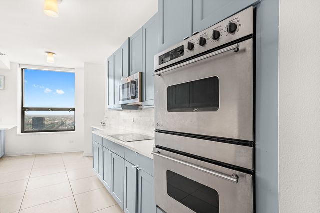 501 N Clinton Street 3203, Chicago, IL 60654