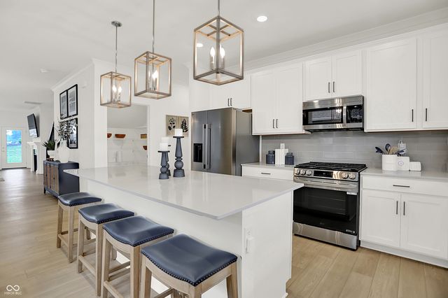 696 Growe Court, Avon, IN 46123