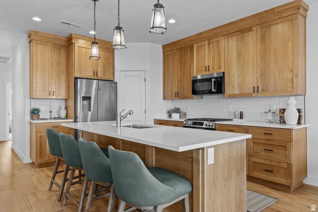 2367 E MALITSOH WAY, St. George, UT 84790