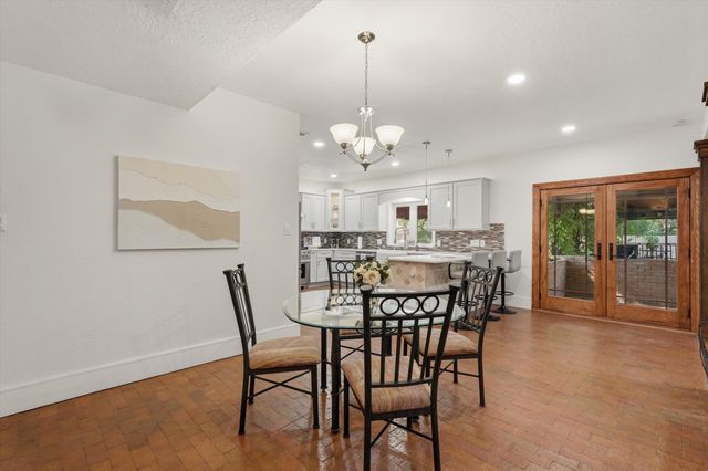1022 Camino Ranchitos NW, Albuquerque, NM 87114