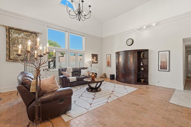 1022 Camino Ranchitos NW, Albuquerque, NM 87114