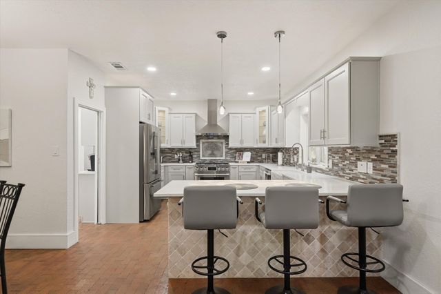 1022 Camino Ranchitos NW, Albuquerque, NM 87114