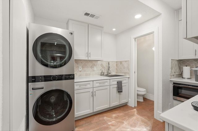 1022 Camino Ranchitos NW, Albuquerque, NM 87114