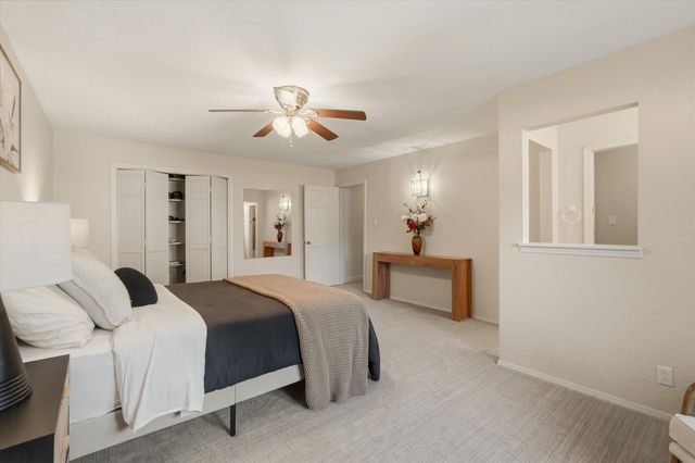 1022 Camino Ranchitos NW, Albuquerque, NM 87114