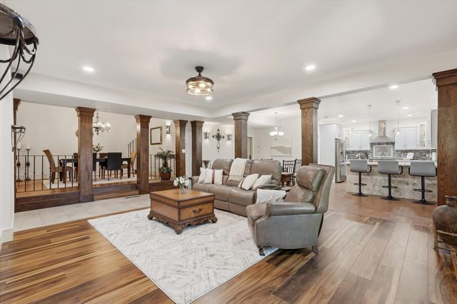 1022 Camino Ranchitos NW, Albuquerque, NM 87114