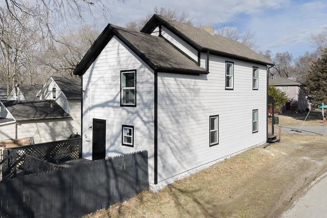 301 Pottawatomie Street, Leavenworth, KS 66048