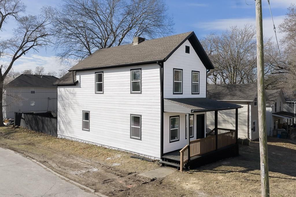 301 Pottawatomie Street, Leavenworth, KS 66048