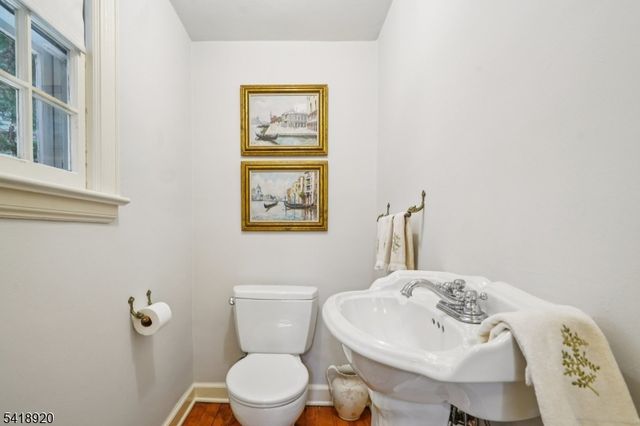 66 Springbrook Rd, Springfield Twp., NJ 07081